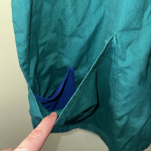 Dickies scrub top donating January 2026 - Picture 3 of 5